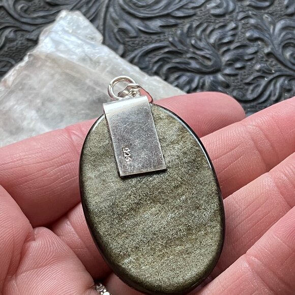 Gold Sheen Obsidian Black Onyx Hamsa Hand Crystal Pendant - Picture 5 of 7